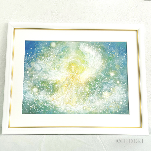 「Emerald Angel｜エメラルドの光が心の中心を照らす天使アート